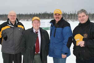 Ed Cocchiarella, Manager Environment Ontario Operations, Vale Inco; Michael Gravelle, MNDM Minister; Gordon Miller, Environmental Commissioner of Ontario; and Chris Hodgson, OMA President