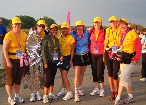 Downsview Park, Toronto, at the start of the second day of the Weekend to End Breast Cancer walk. From left to right: Cathy Fletcher, Amanda Fletcher, Fabiola Astuvilca, Rosario Astuvilca, Jane Werniuk, Catharine Shaw, Kate Armstrong, Ingrid Hann. Photo Credit: Team mate Monica Ospina